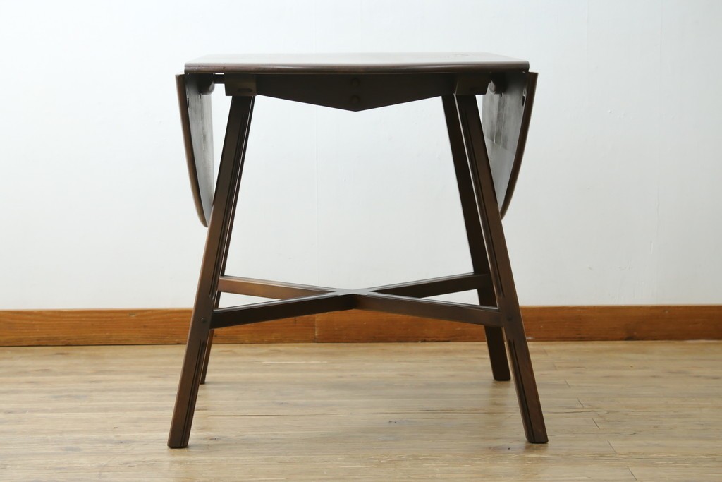 イギリスヴィンテージ　アーコール(ERCOL)　シンプルで機能性の良いバタフライテーブル　(R-085424)