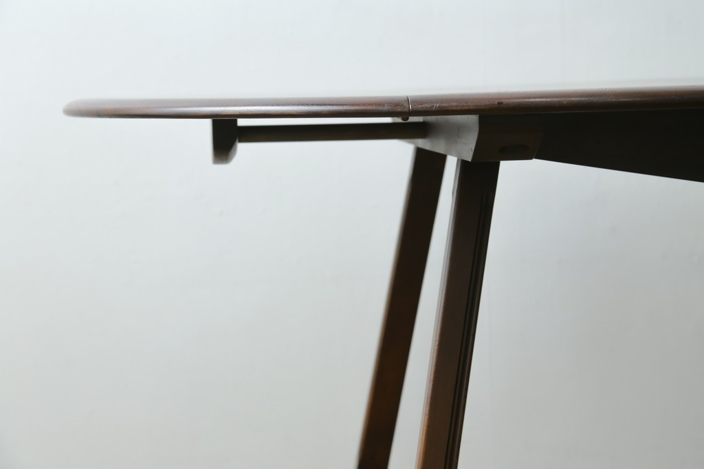 イギリスヴィンテージ　アーコール(ERCOL)　シンプルで機能性の良いバタフライテーブル　(R-085424)