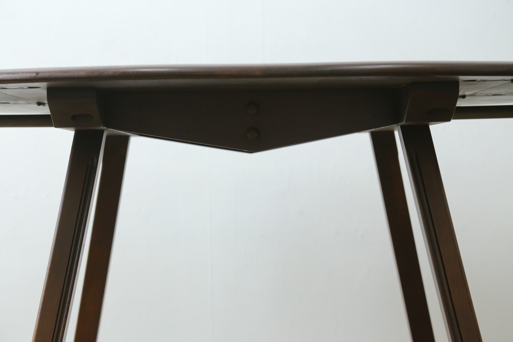 イギリスヴィンテージ　アーコール(ERCOL)　シンプルで機能性の良いバタフライテーブル　(R-085424)