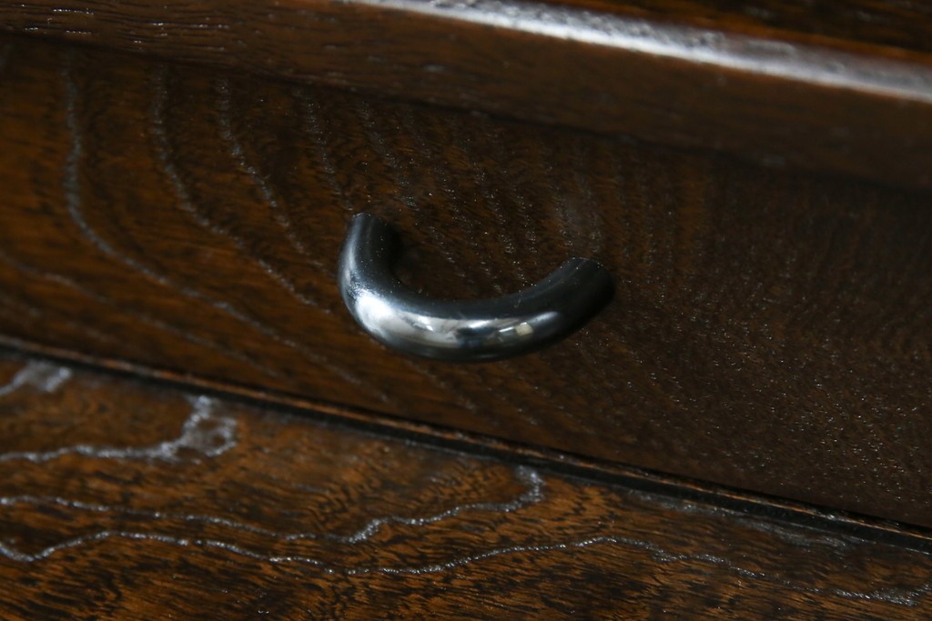 中古　美品　良品　国産　職人手作り品　前面格子戸の水屋箪笥食器棚　定価推定約25万円以上　(R-085425)