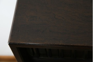 中古　美品　良品　国産　職人手作り品　前面格子戸の水屋箪笥食器棚　定価推定約25万円以上　(R-085425)