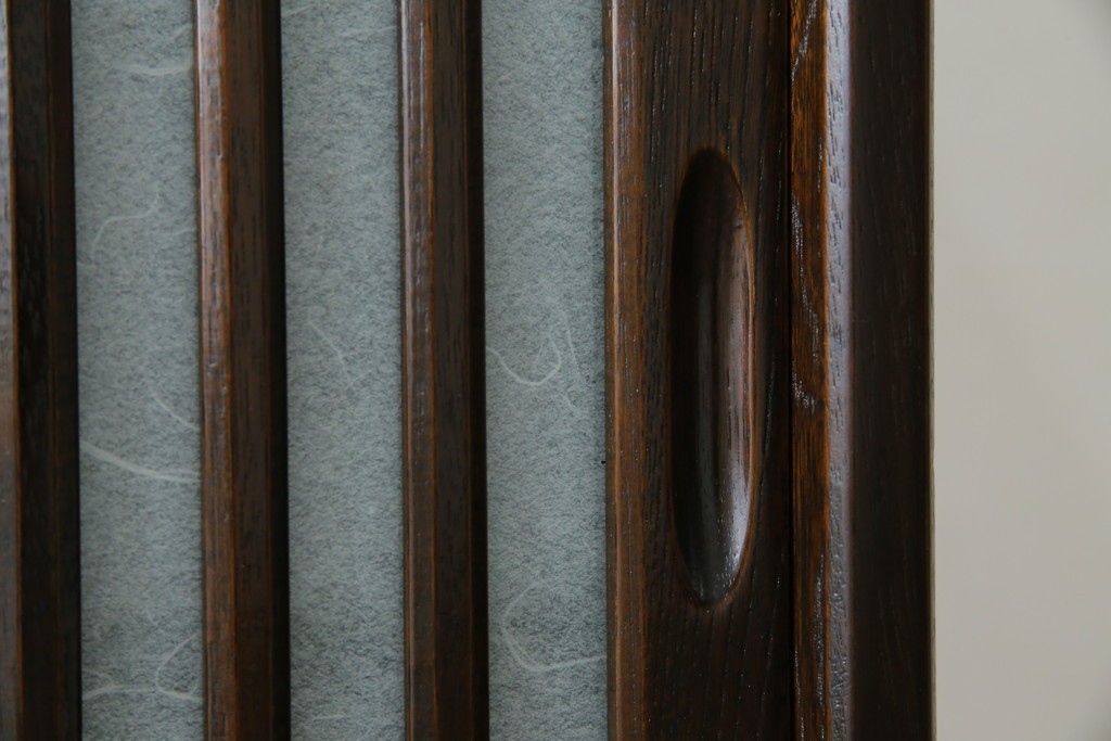 中古　美品　良品　国産　職人手作り品　前面格子戸の水屋箪笥食器棚　定価推定約25万円以上　(R-085425)