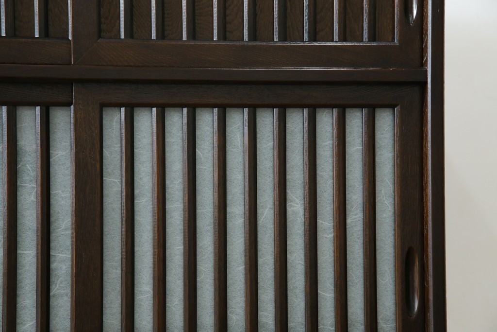 中古　美品　良品　国産　職人手作り品　前面格子戸の水屋箪笥食器棚　定価推定約25万円以上　(R-085425)