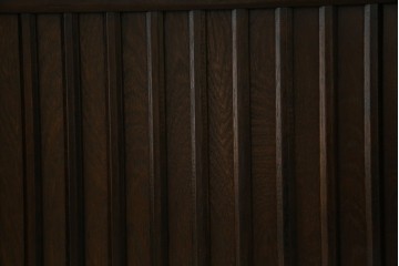 中古　美品　良品　国産　職人手作り品　前面格子戸の水屋箪笥食器棚　定価推定約25万円以上　(R-085425)