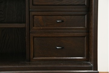 中古　美品　良品　国産　職人手作り品　前面格子戸の水屋箪笥食器棚　定価推定約25万円以上　(R-085425)