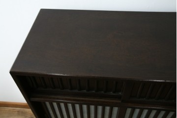中古　美品　良品　国産　職人手作り品　前面格子戸の水屋箪笥食器棚　定価推定約25万円以上　(R-085425)