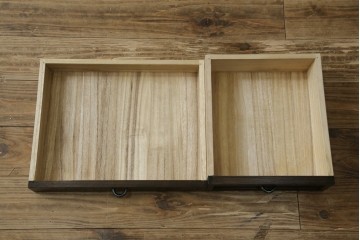 中古　美品　良品　国産　職人手作り品　前面格子戸の水屋箪笥食器棚　定価推定約25万円以上　(R-085425)