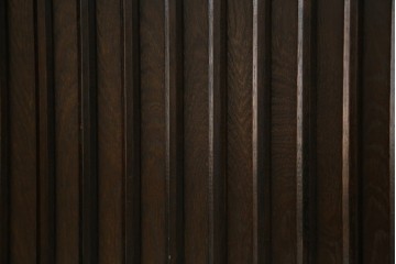 中古　美品　良品　国産　職人手作り品　前面格子戸の水屋箪笥食器棚　定価推定約25万円以上　(R-085425)