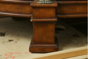 中古　美品　MAITLAND-SMITH(メートランドスミス)　装飾金具の造形が印象的なサイドボード　定価約160万円相当　(R-085426)