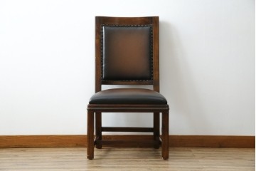 中古　THEODORE ALEXANDER(セオドア・アレキサンダー)　重厚な木フレームとレザー張りが上品なチェア　(R-085428)