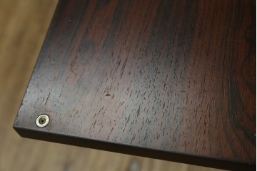 和製ヴィンテージ　美品　山品木工(YAMASHINA)　ローズウッド　上質な木目のスタイリッシュなライティングビューロー　(R-085429)