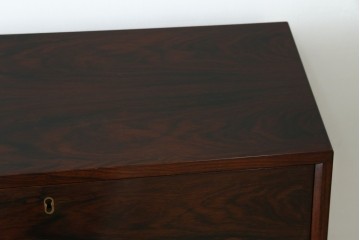 和製ヴィンテージ　美品　山品木工(YAMASHINA)　ローズウッド　上質な木目のスタイリッシュなライティングビューロー　(R-085429)