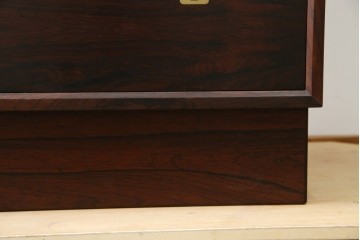 和製ヴィンテージ　美品　山品木工(YAMASHINA)　ローズウッド　上質な木目のスタイリッシュなライティングビューロー　(R-085429)