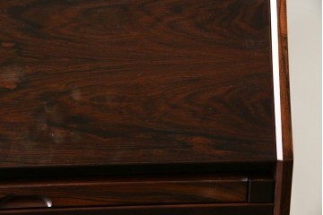 和製ヴィンテージ　美品　山品木工(YAMASHINA)　ローズウッド　上質な木目のスタイリッシュなライティングビューロー　(R-085429)