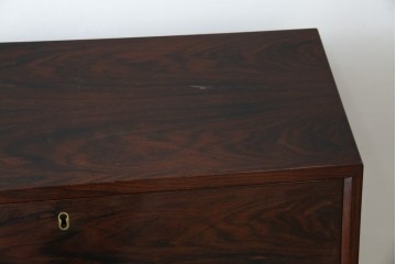 和製ヴィンテージ　美品　山品木工(YAMASHINA)　ローズウッド　上質な木目のスタイリッシュなライティングビューロー　(R-085429)