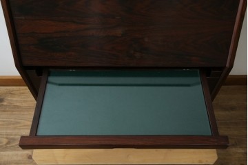 和製ヴィンテージ　美品　山品木工(YAMASHINA)　ローズウッド　上質な木目のスタイリッシュなライティングビューロー　(R-085429)