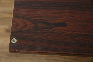 和製ヴィンテージ　美品　山品木工(YAMASHINA)　ローズウッド　上質な木目のスタイリッシュなライティングビューロー　(R-085429)