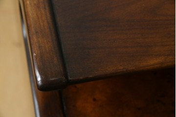 中古　美品　THEODORE ALEXANDER(セオドア・アレキサンダー)　造形美あふれる凝ったデザインの両袖机　定価推定約200万円前後　(R-085430)