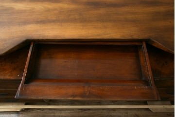 中古　美品　THEODORE ALEXANDER(セオドア・アレキサンダー)　造形美あふれる凝ったデザインの両袖机　定価推定約200万円前後　(R-085430)