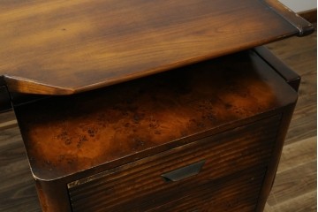 中古　美品　THEODORE ALEXANDER(セオドア・アレキサンダー)　造形美あふれる凝ったデザインの両袖机　定価推定約200万円前後　(R-085430)