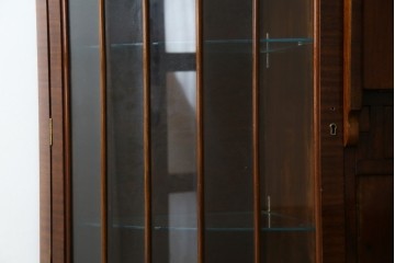 イギリスアンティーク　高級品‼　Lloyd’s Antiques(ロイズアンティークス)　マホガニー材　クラシカルなサイドバイサイドビューローブックケース　(R-085432)