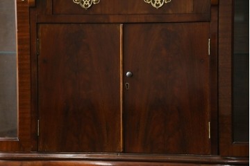 イギリスアンティーク　高級品‼　Lloyd’s Antiques(ロイズアンティークス)　マホガニー材　クラシカルなサイドバイサイドビューローブックケース　(R-085432)