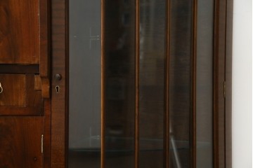 イギリスアンティーク　高級品‼　Lloyd’s Antiques(ロイズアンティークス)　マホガニー材　クラシカルなサイドバイサイドビューローブックケース　(R-085432)