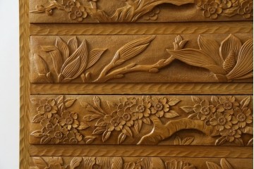 中古　美品　伝統工芸　精緻な日光彫りが圧巻の多段チェスト　(R-085434)