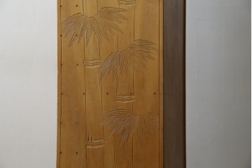 中古　美品　伝統工芸　精緻な日光彫りが圧巻の多段チェスト　(R-085434)