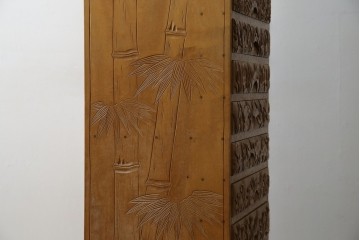 中古　美品　伝統工芸　精緻な日光彫りが圧巻の多段チェスト　(R-085434)