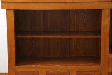 中古　超美品　上質な木味と繊細な格子細工が映える重ね水屋箪笥　(R-085435)