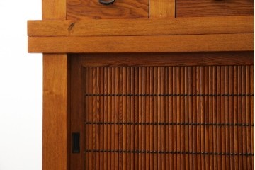 中古　超美品　上質な木味と繊細な格子細工が映える重ね水屋箪笥　(R-085435)