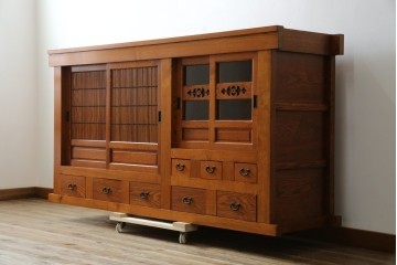 中古　超美品　上質な木味と格子細工が美しい水屋箪笥サイドボード　(R-085436)