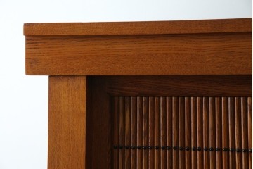 中古　超美品　上質な木味と格子細工が美しい水屋箪笥サイドボード　(R-085436)