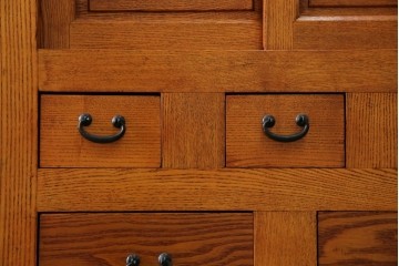 中古　超美品　上質な木味と格子細工が美しい水屋箪笥サイドボード　(R-085436)