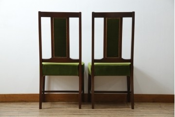 中古　美品　神戸洋家具　メープル不二屋　上品な佇まいが魅力的なダイニングチェア2脚セット　(R-085443)