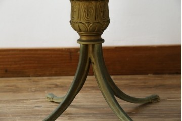 イタリアヴィンテージ　美品!!　希少!!　イタリア高級家具　アルド・トゥーラ(ALDO TURA)　深みのある色調と真鍮装飾が魅力のサイドテーブル　(R-085444)