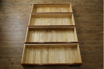 中古　美品　最高級の上手物　仙台民芸箪笥(仙台箪笥)　本漆塗り　重厚な飾り金具が映える衣装箪笥　定価約110万円　(R-085445)