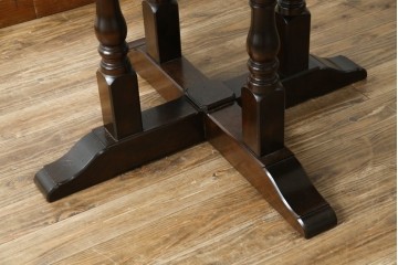 中古　松本民芸家具　挽物脚が生む安定感のあるデザインのF型ラウンドテーブル　(R-085446)