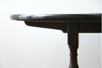 中古　松本民芸家具　挽物脚が生む安定感のあるデザインのF型ラウンドテーブル　(R-085446)