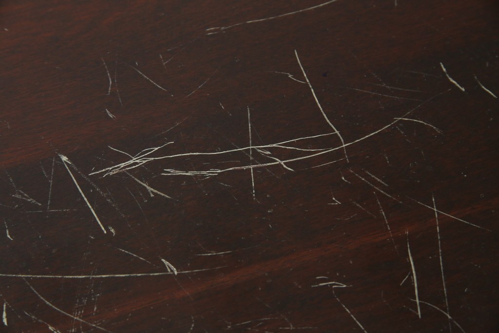 中古　松本民芸家具　挽物脚が生む安定感のあるデザインのF型ラウンドテーブル　(R-085446)