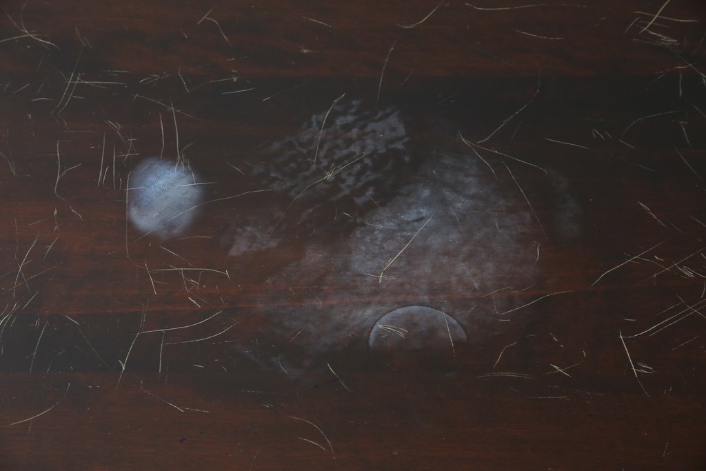 中古　松本民芸家具　挽物脚が生む安定感のあるデザインのF型ラウンドテーブル　(R-085446)