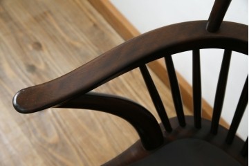 中古　美品　松本民芸家具　509C型　背もたれとアームの曲線が美しいウィンザーチェア　定価約17万円　(R-085447)