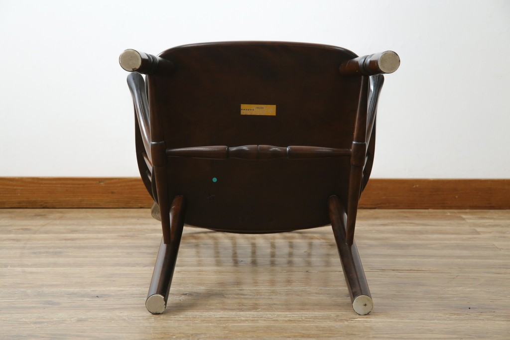 中古　美品　松本民芸家具　509C型　背もたれからアームへと連なる曲線が美しいウィンザーチェア　定価約17万円　(R-085447)