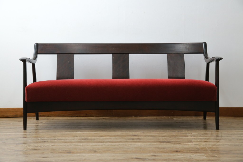 中古　松本民芸家具　#77型曲肘イスIII　なめらかな曲肘と直線的な背板の対比が美しい3人掛けソファ　定価約40万円　(R-085448)