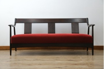 中古　松本民芸家具　#77型曲肘イスIII　なめらかな曲肘と直線的な背板の対比が美しい3人掛けソファ　定価約40万円　(R-085448)