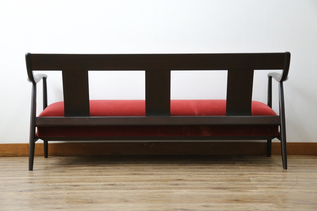 中古　松本民芸家具　#77型曲肘イスIII　なめらかな曲肘と直線的な背板の対比が美しい3人掛けソファ　定価約40万円　(R-085448)