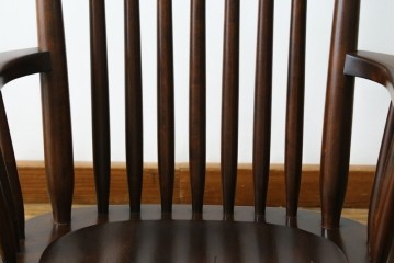 中古　美品　松本民芸家具　J型　くつろぎの時間にぴったりなロッキングチェア　定価約24万円　(R-085450)