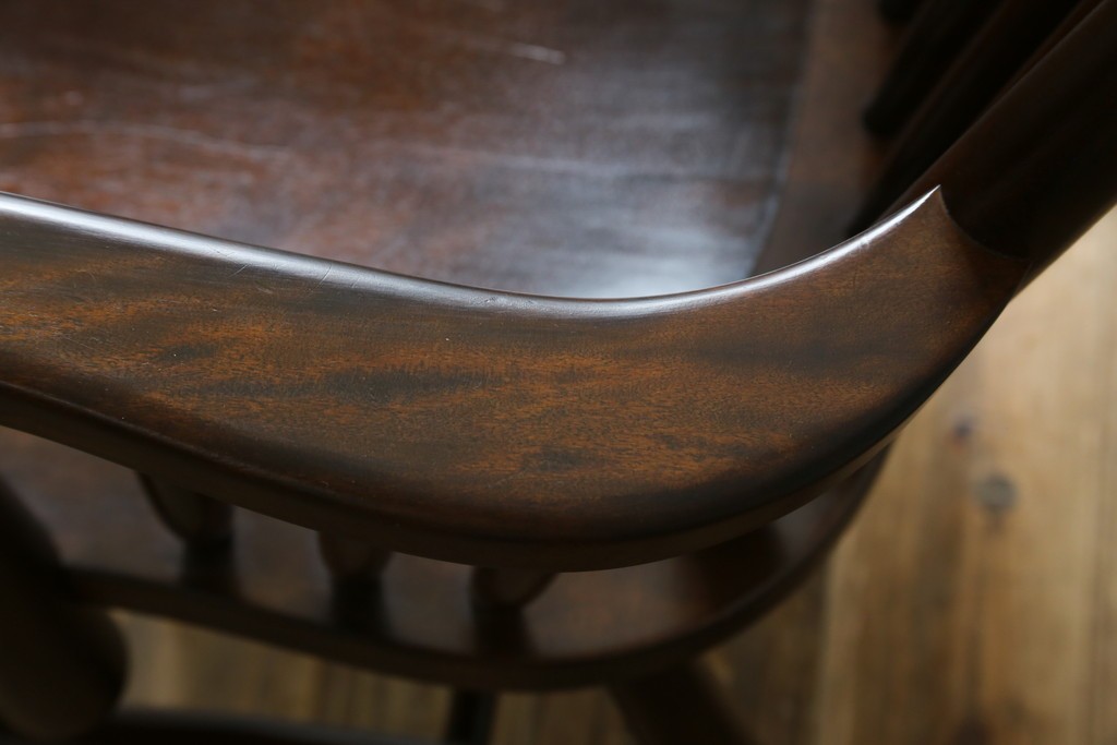 中古　美品　松本民芸家具　J型　くつろぎの時間にぴったりなロッキングチェア　定価約24万円　(R-085450)