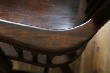 中古　美品　松本民芸家具　J型　くつろぎの時間にぴったりなロッキングチェア　定価約24万円　(R-085450)